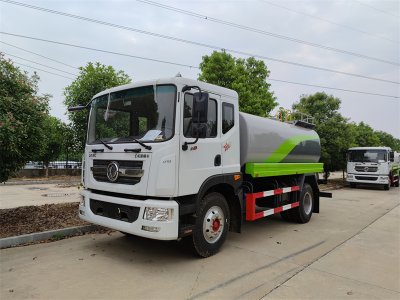 杭州用戶喜提12方灑水車，澆花、澆樹、綠化噴灑功能全